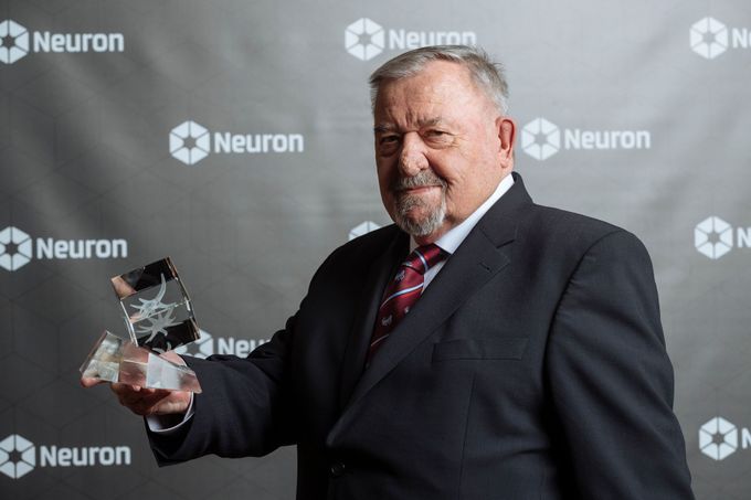 Historik František Šmahel, laureát Ceny Neuron za přínos světové vědě za rok 2017.