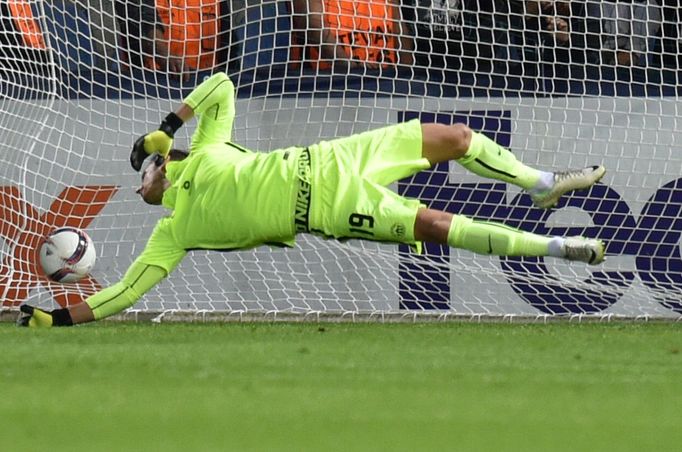 EL, Liberec-PAOK Soluň:  Martin Dúbravka inkasuje gól