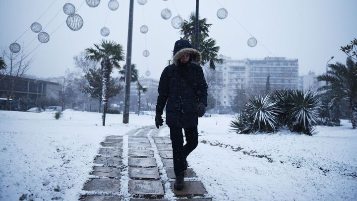 Silný vítr a sníh ochromily Řecko. Úřady vyzvaly obyvatele, aby zbytečně nevycházeli