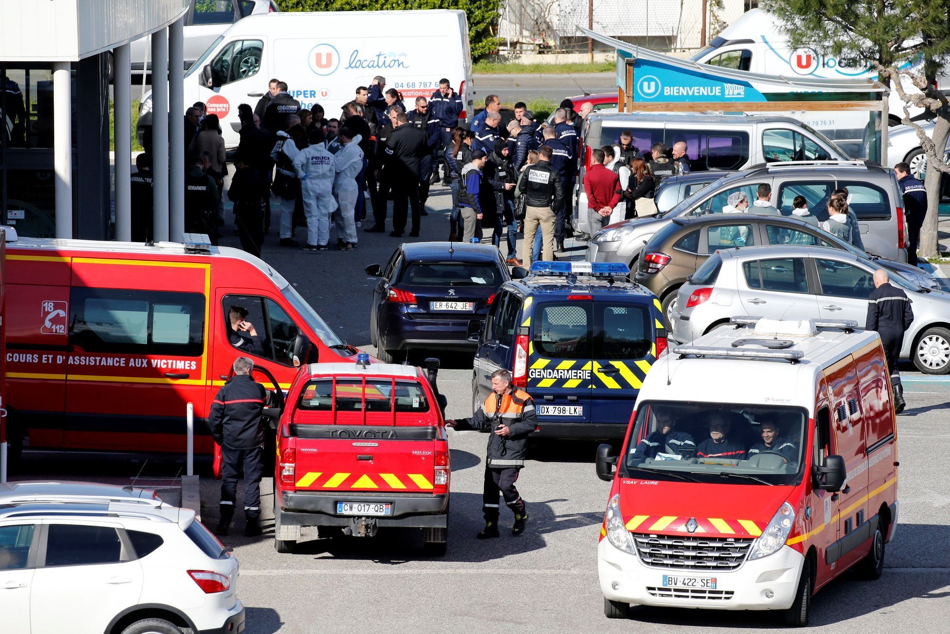 Útok ve Francii - Trebes - terorismus - policie