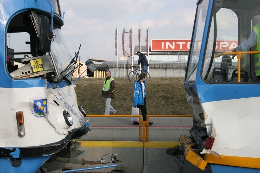 Srážka tramvají v Ostravě
