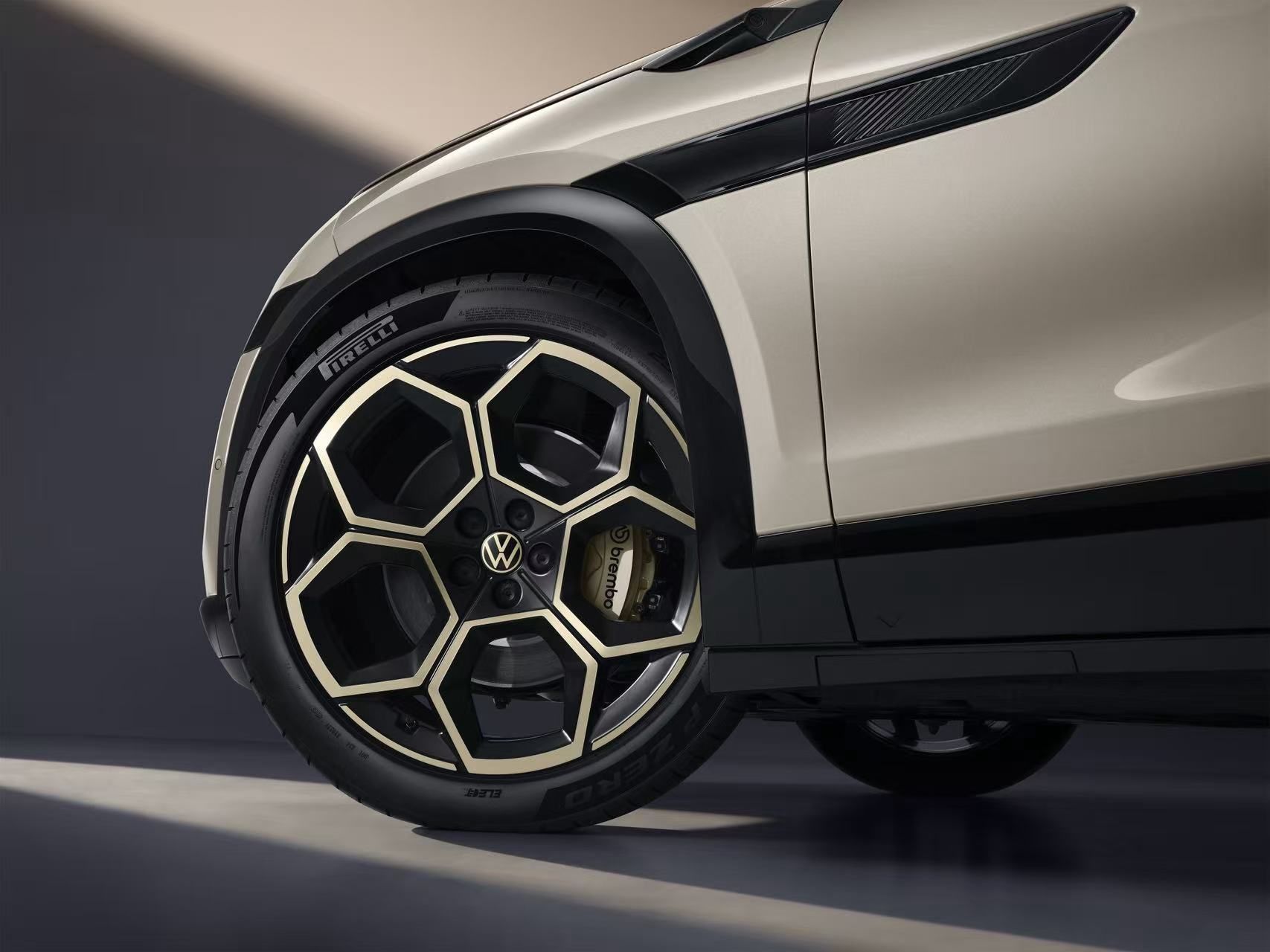 Volkswagen ID. Unyx 08