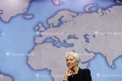 MMF: Růst ve vyspělých ekonomikách sílí, jinde se zpomalí