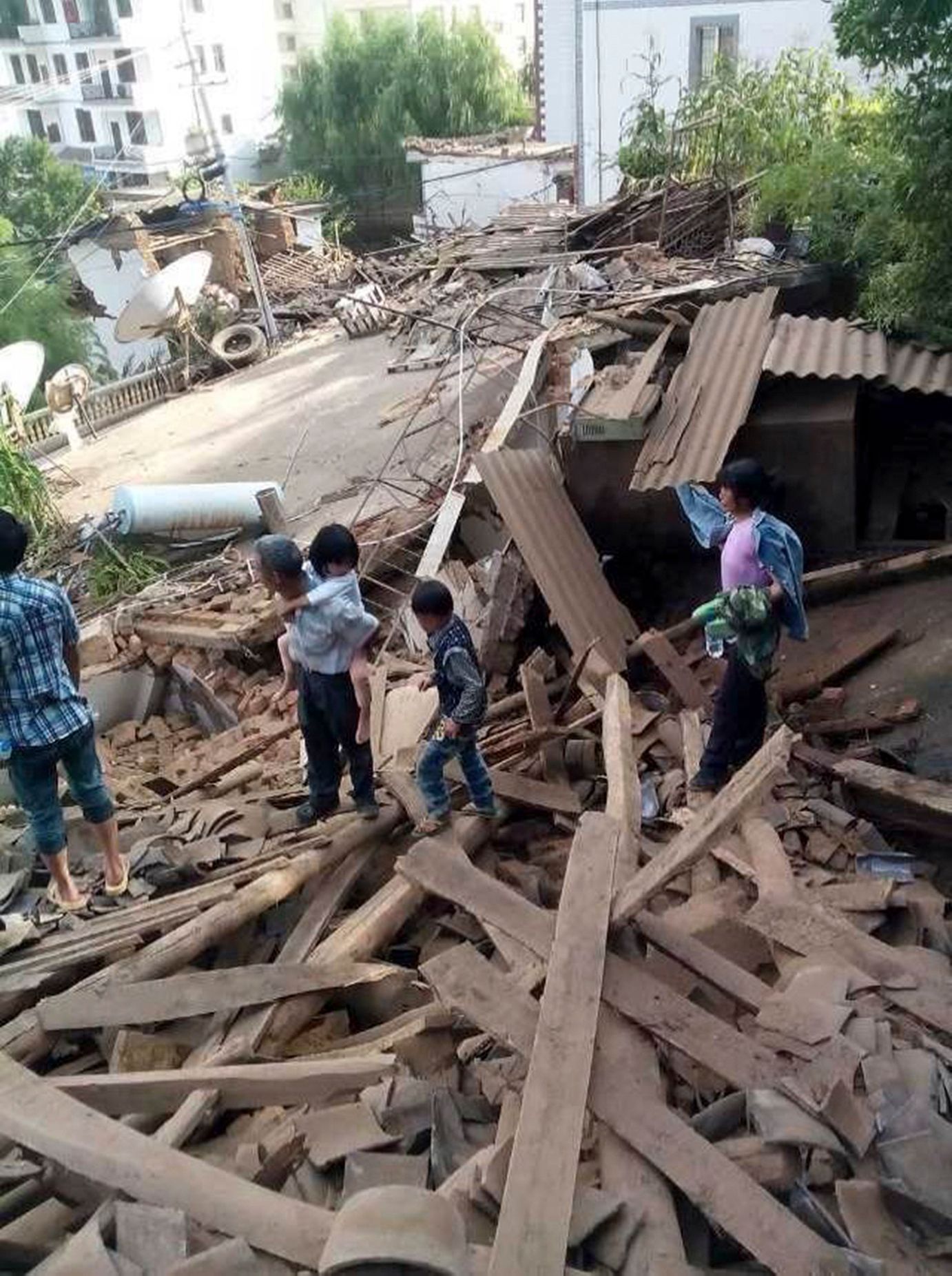 Zemětřesení v provincii Jün-nan
