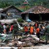 Indonésie tsunami po výbuchu sopky Krakatoa prosinec 2018