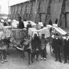 Jednorázové užití / Fotogalerie / Gillette / Před 120 lety požádal americký vynálezce King Camp Gillette o první patent na holicí strojek s vyměnitelnými čepelkami.