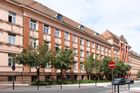 Detektivové zasahují na krajském úřadě v Plzni a na městském úřadě v Domažlicích