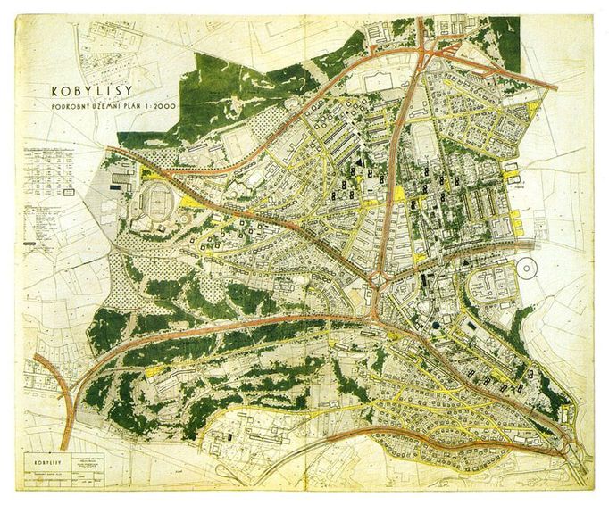Mezi místa, kam stavbaři upřeli svou pozornost při budování velkých obytných celků, byly i Kobylisy. Tento územní plán pochází z roku 1963