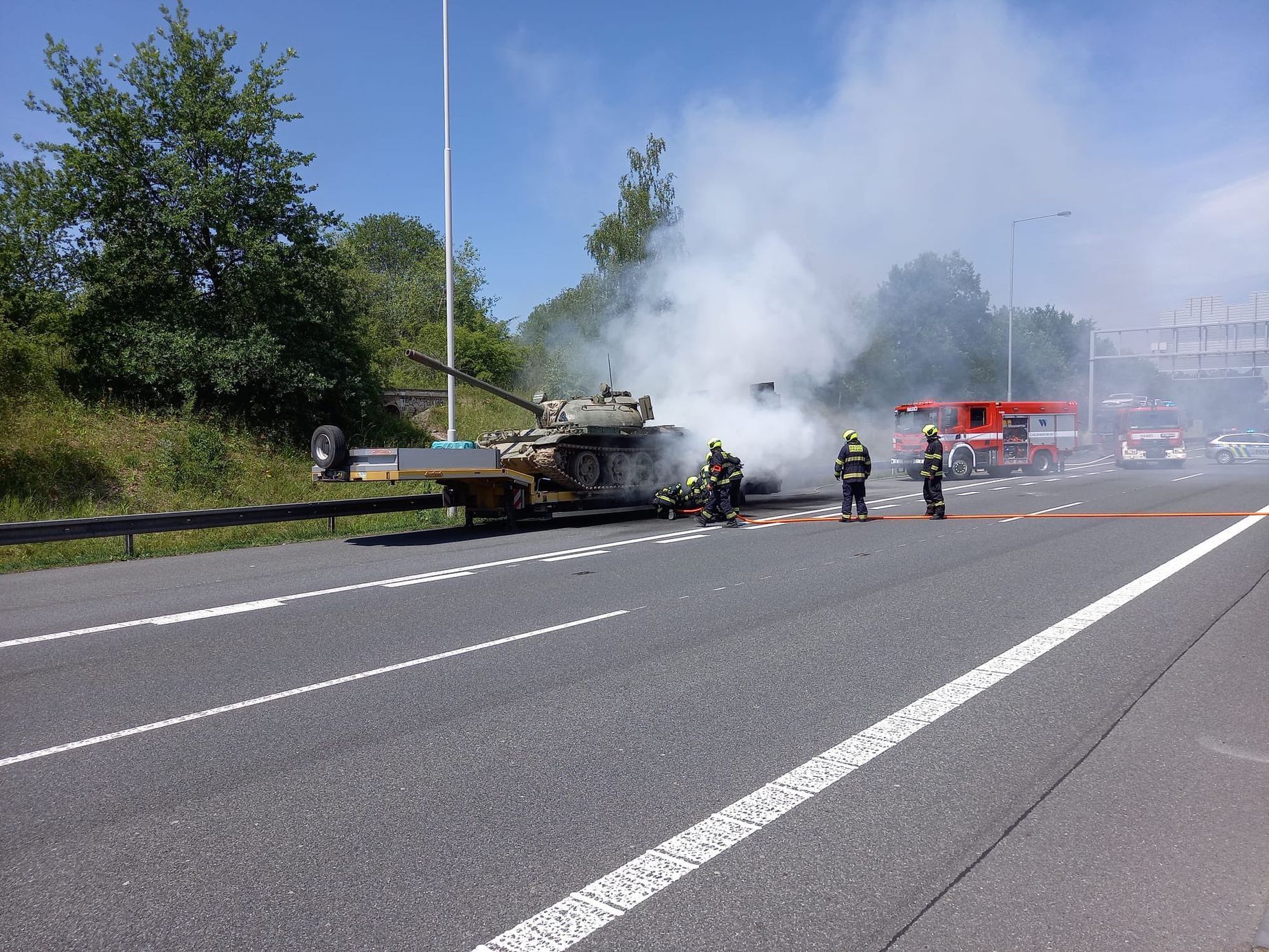 Tank požár pražský okruh