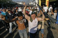 Bolívie hledá cestu ze slepé uličky radikálního násilí