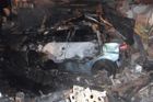 Záhadný výbuch zničil dvě garáže i s auty