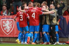 Faerské ostrovy - Česko 0:3. Dva góly Černého a klidná výhra, Češi v Tórshavnu uspěli
