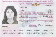 Děti musí mít vlastní pas, zápis u rodičů už nestačí
