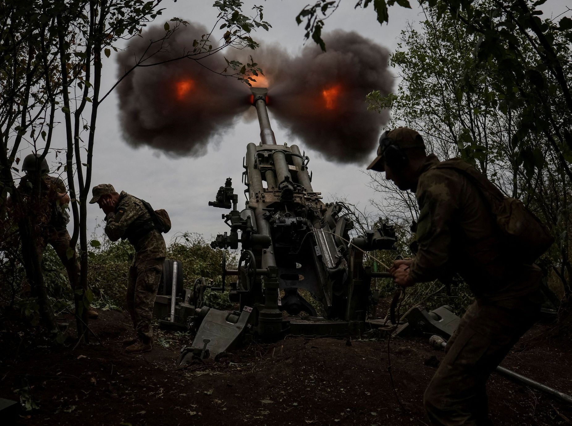 Ukrajina, houfnice M777, válka, dělostřelectvo