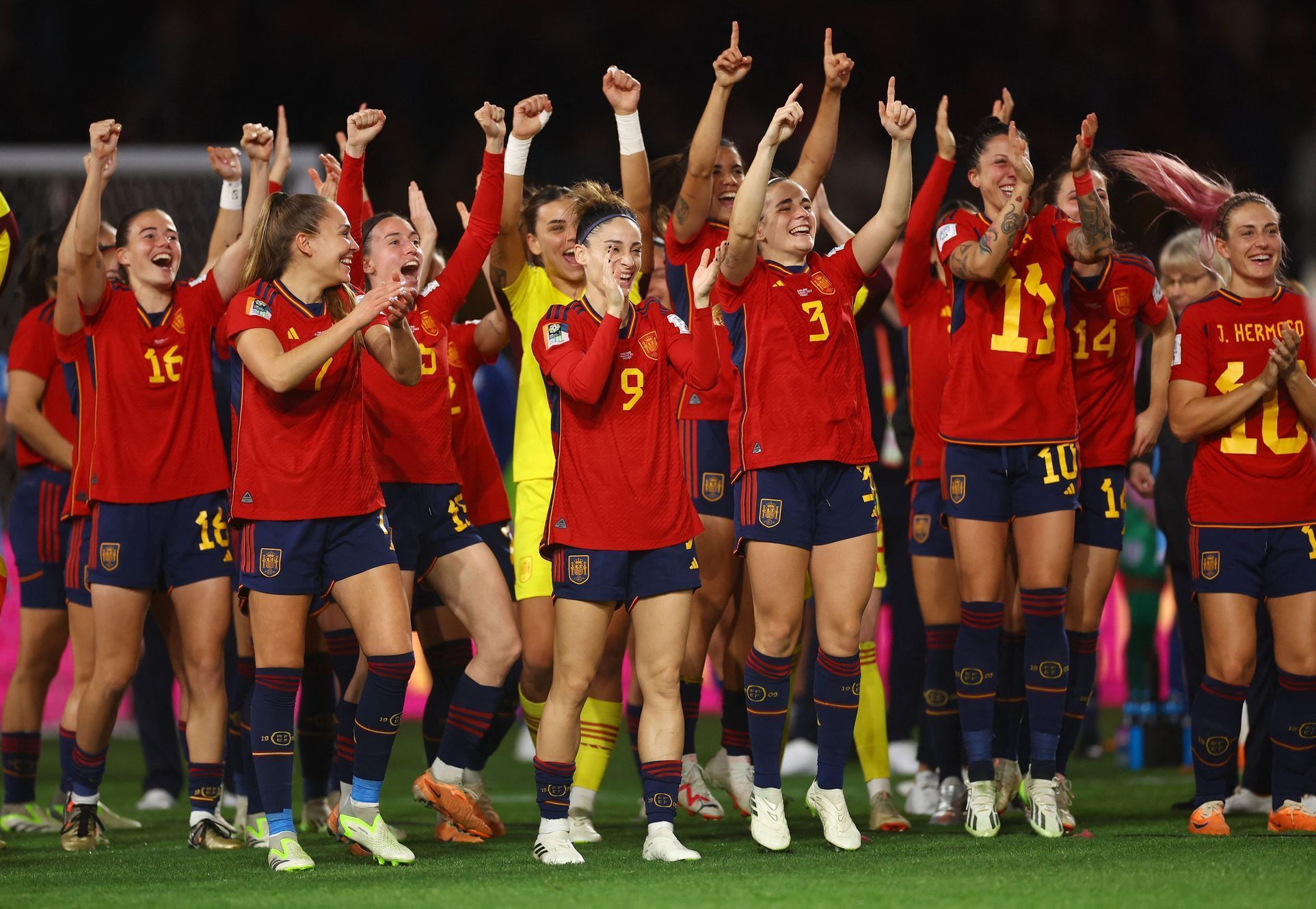 Španělské fotbalistky slaví titul mistryň světa