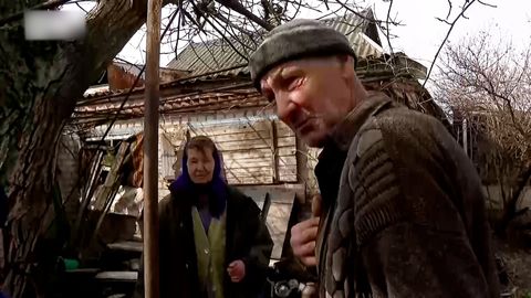 "Byli to bratři. Žijeme ve sra*kách." Ukrajinci líčí život v místě nejtvrdších bojů