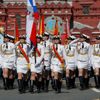Vojenská přehlídka v Moskvě k výročí druhé světové války 9.5. 2016