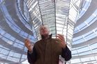 Obrazem: Slavný autor kupole Reichstagu slaví osmdesátku