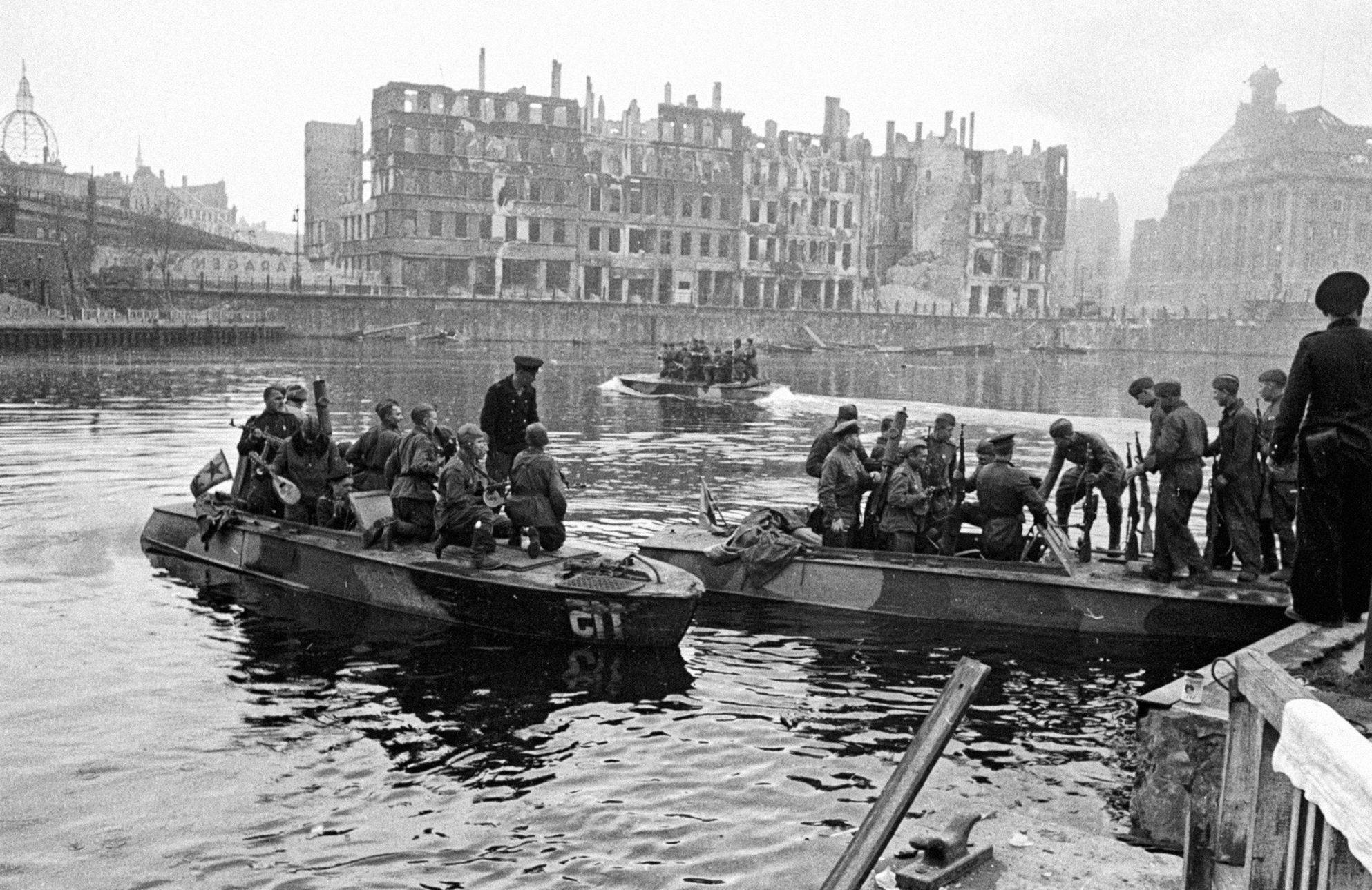 Jednorázové užití / Fotogalerie Bitva o Berlín 1945 / Bundesarchive