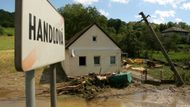 Povodeň přišla v neděli před polednem. "Ledva sme život zachránili," vybavuje si jednašedesátiletá Marta Madajová.