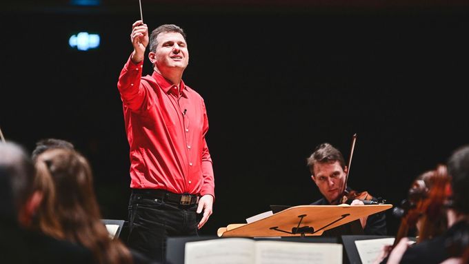 Tomáš Hanus vede Velšskou národní operu. S jejím orchestrem 12. a 13. května zahájí letošní ročník Pražského jara.