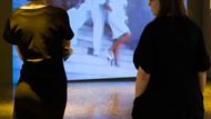 Tato výstava se jmenuje "Móda, fotky a underground Východního Německa". Vystavuje Kunstgewerbemuseum v Berlíně.