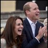 Princ William vévodkyně Catherine Británie královská rodina politik úsměv smích