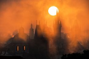 Top foto 2021: Nezvyklé kouzlo ztichlé Prahy očima Radoslava Vnenčáka