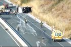 Nehoda českého autobusu v Řecku: 3 mrtví, 11 zraněných
