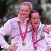 Kateřina Siniaková a Barbora Strýcová slaví vítěství ve Fed Cupu 2018