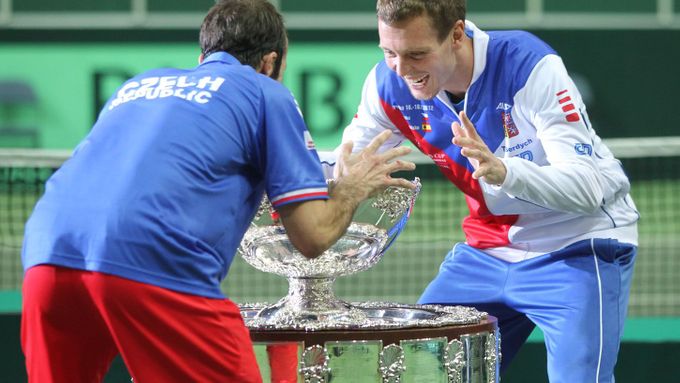 Radek Štěpánek a Tomáš Berdych si loni domácí finále užili. Budou o salátovou mísu bojovat i letos?