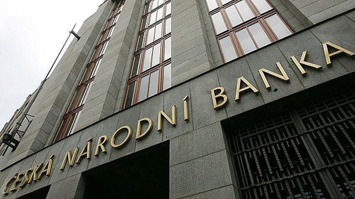 Firmám zpřísnit, domácnostem ulevit. Banky nastínily nové postupy u poskytování úvěrů