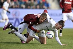 Sparta začala jaro jasnou výhrou, chyby Slovácka potrestal i odchovanec Sadílek