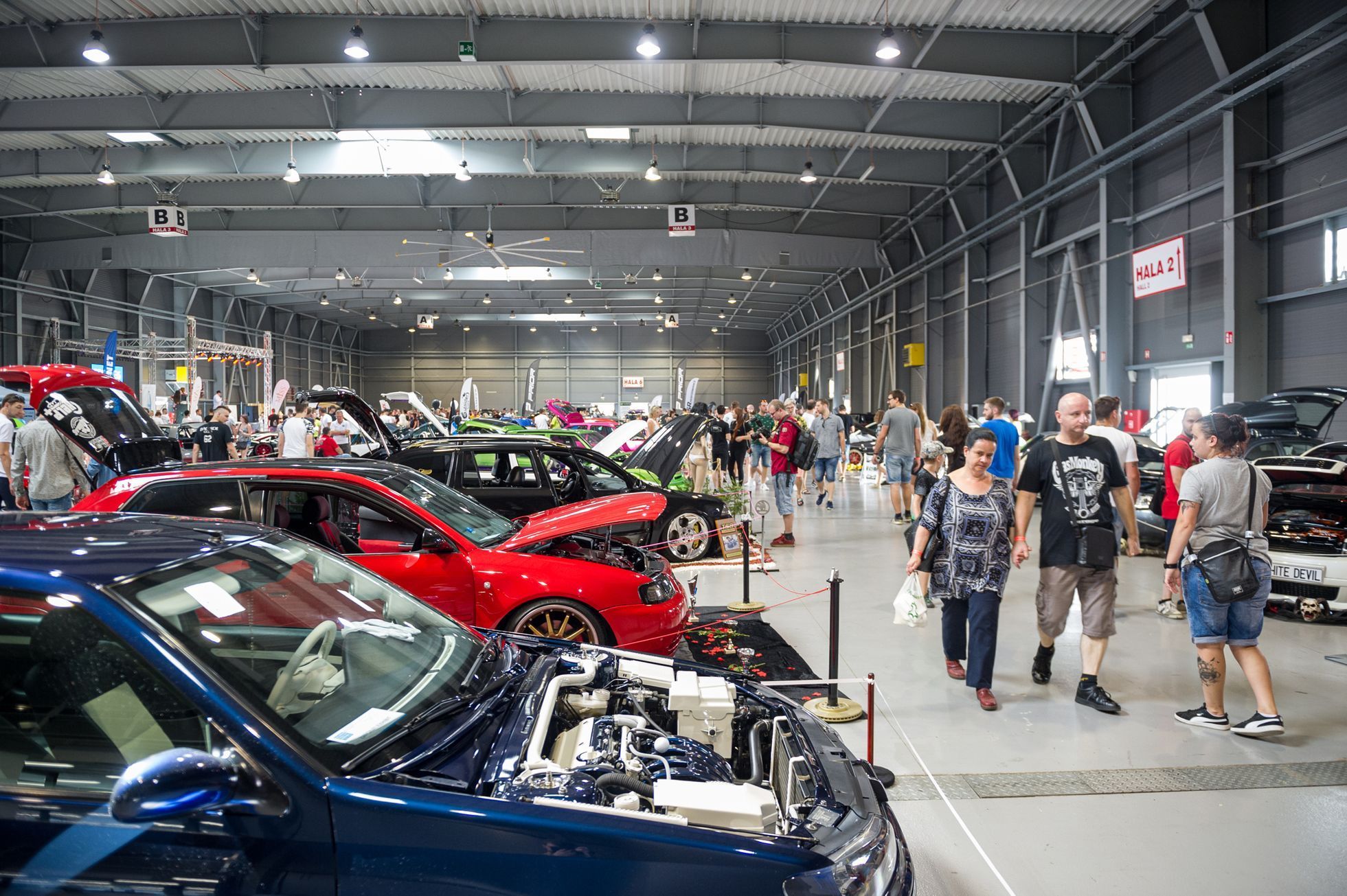 Escape6 Prague car festival tuning 2019