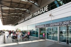 Pražské letiště praská ve švech. I přes problémy s letadly Boeingu je provoz rekordní