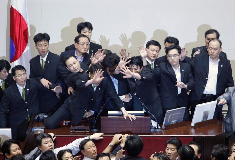 Bitka v jihokorejském parlamentu