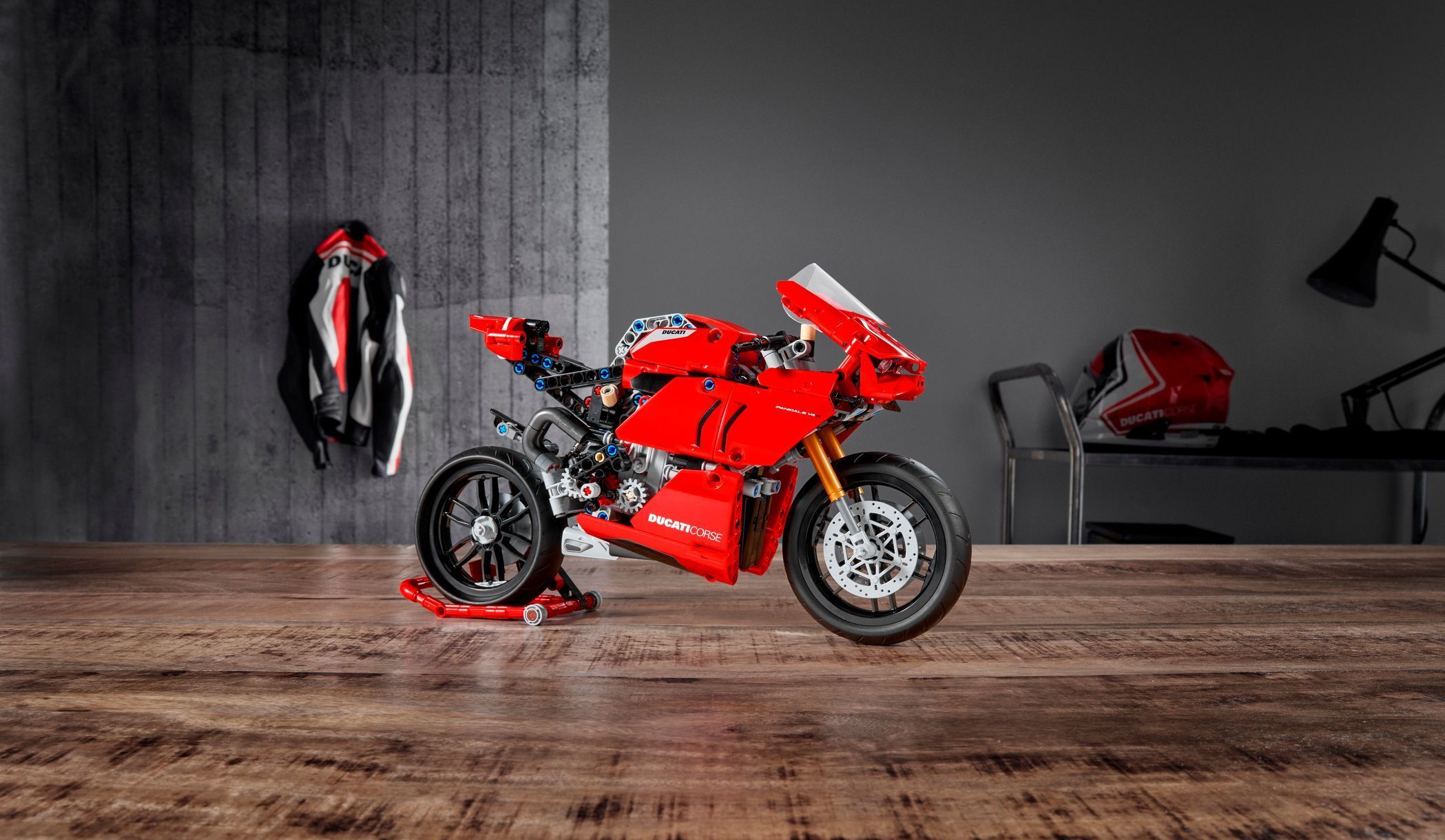 Ducati Panigale V4 R Lego