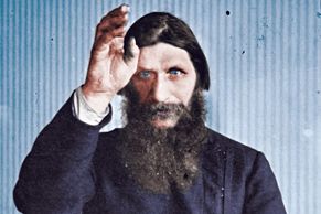 Foto: Ruský mystik s ďábelským pohledem. Rasputin žil i po otravě a střelbě do hlavy