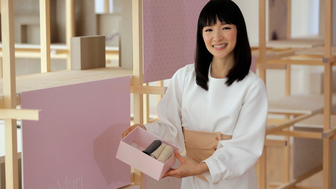 Japonská spisovatelka a popularizátorka minimalistického životního stylu proslula svou metodou KonMari.