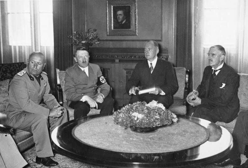 Fotogalerie / Mnichovská dohoda 1938 / Výročí / 80 let / Wikipedia / 21