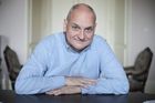 Česko mění velvyslance v Británii a Chorvatsku. Nastoupí Bartuška a Gandalovič
