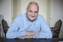 Česko mění velvyslance v Británii a Chorvatsku. Nastoupí Bartuška a Gandalovič
