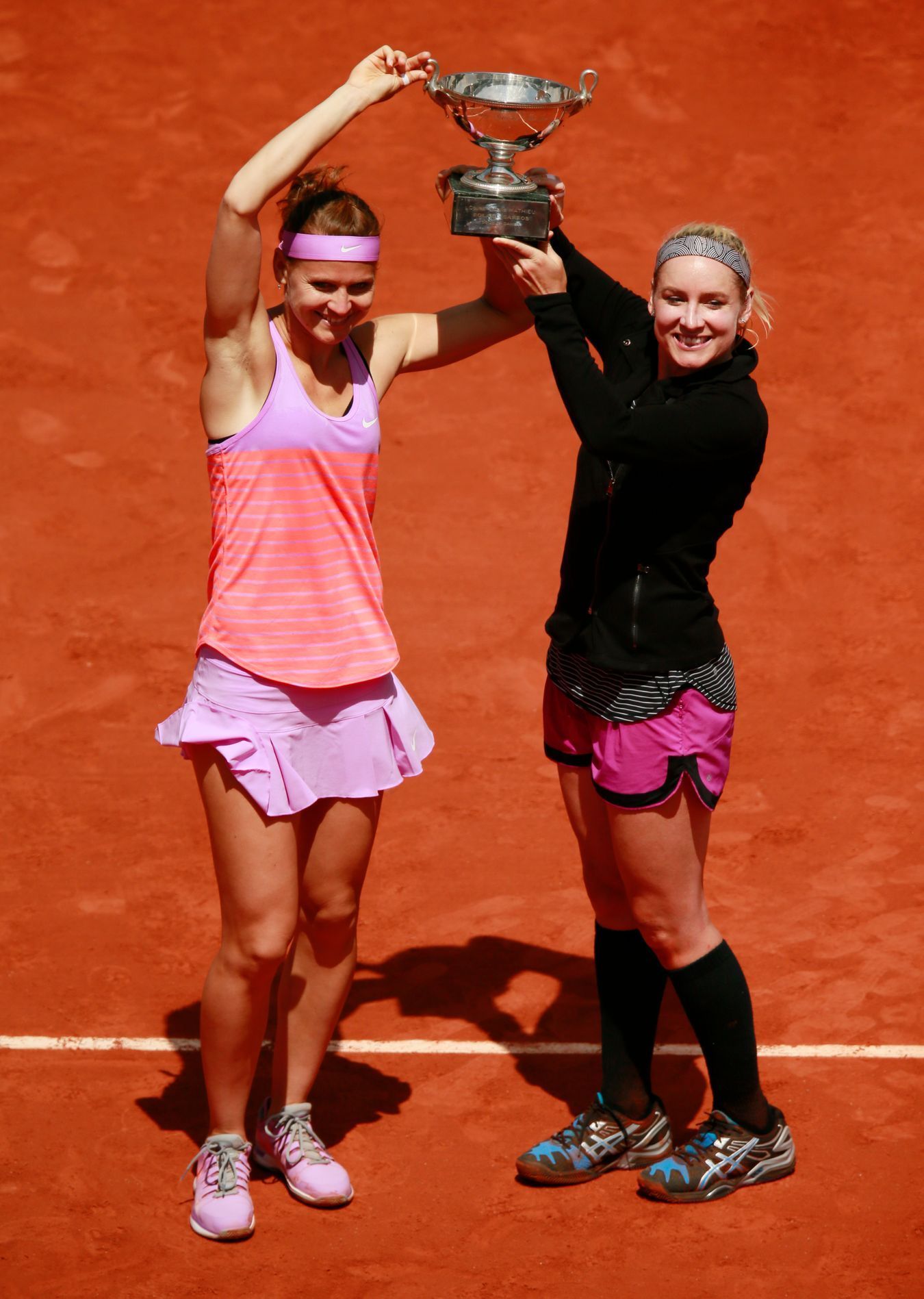 Finále ženské čtyřhry French Open: Šafářová slaví s Mattek-Sandsovou