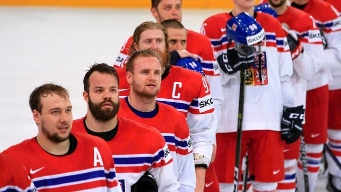 Česká hokejová reprezentace jde na Rusy v úplně novém složení.