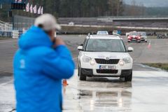 Pražští zkušební komisaři autoškol stávkují. Vadí jim způsob jejich vzdělávání se