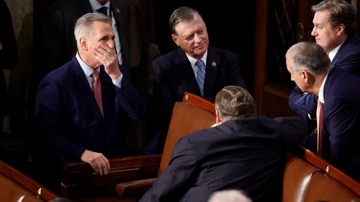 Sněmovna USA zůstává paralyzovaná, McCarthymu ke zvolení nepomohl ani Trump; Zdroj foto: Reuters