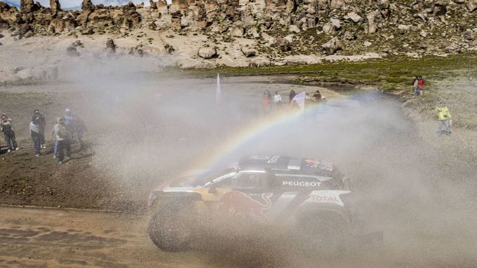 V Bolívii přivítal jezdce Rallye Dakar déšť a všudypřítomné bláto.