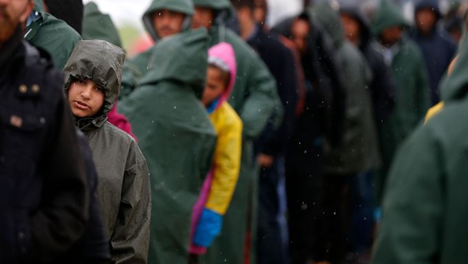 Tři Iráčané, kteří uvízli v Idomeni na řecko-makedonské hranici, jsou zděšeni chystanou dohodou mezi EU a Tureckem.