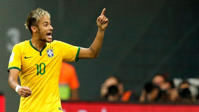 MS 2014, Kamerun- Brazílie: Neymar