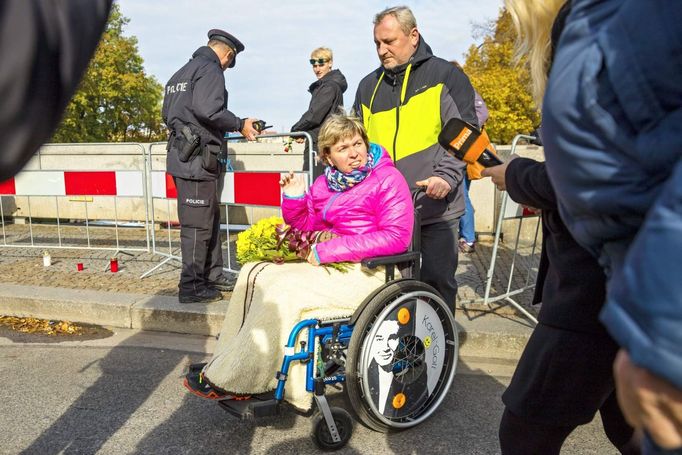 Rozloučení se zpěvákem Karlem Gottem na pražském Žofíně, 11. října 2019